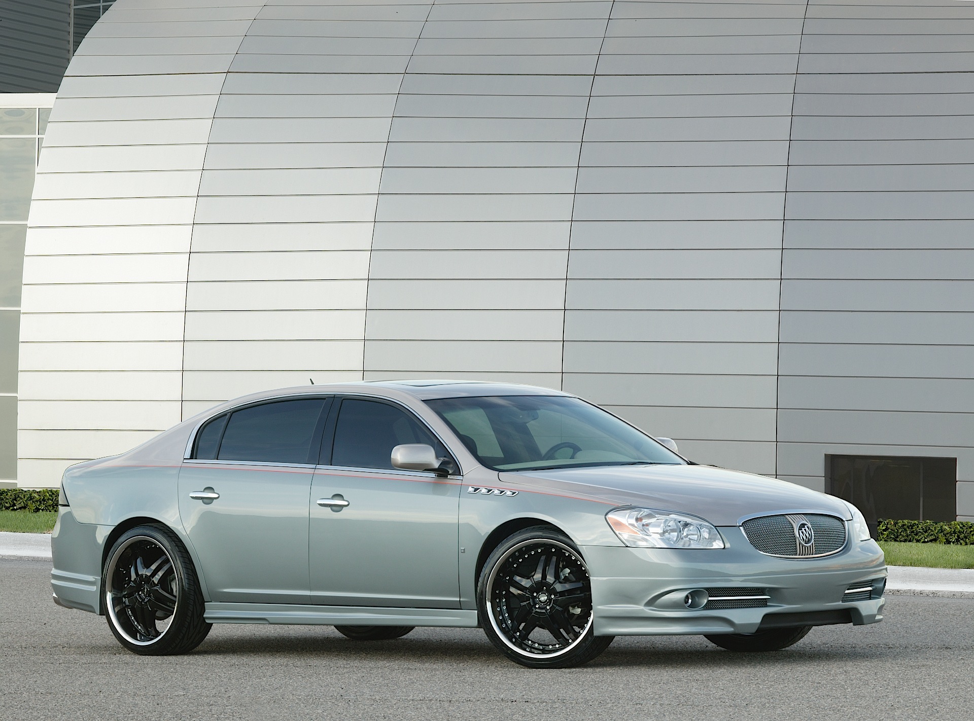 Buick Lucerne photo 74