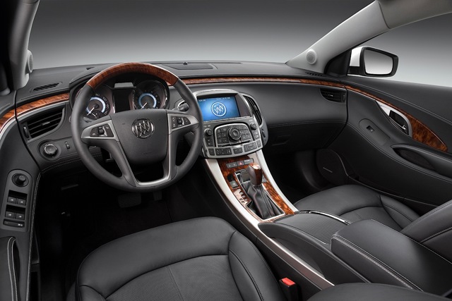 Buick Lucerne photo 82
