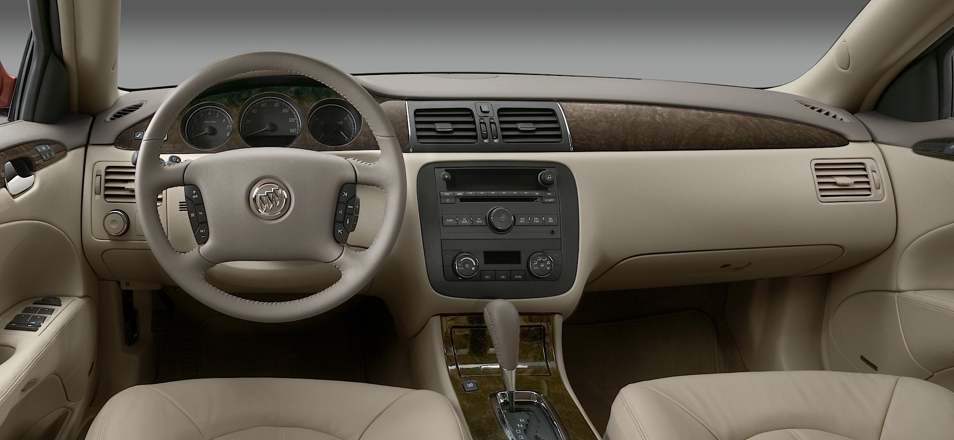 Buick Lucerne photo 91