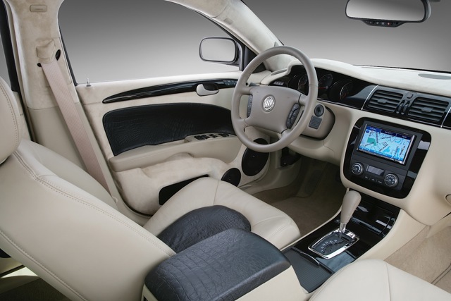 Buick Lucerne photo 104