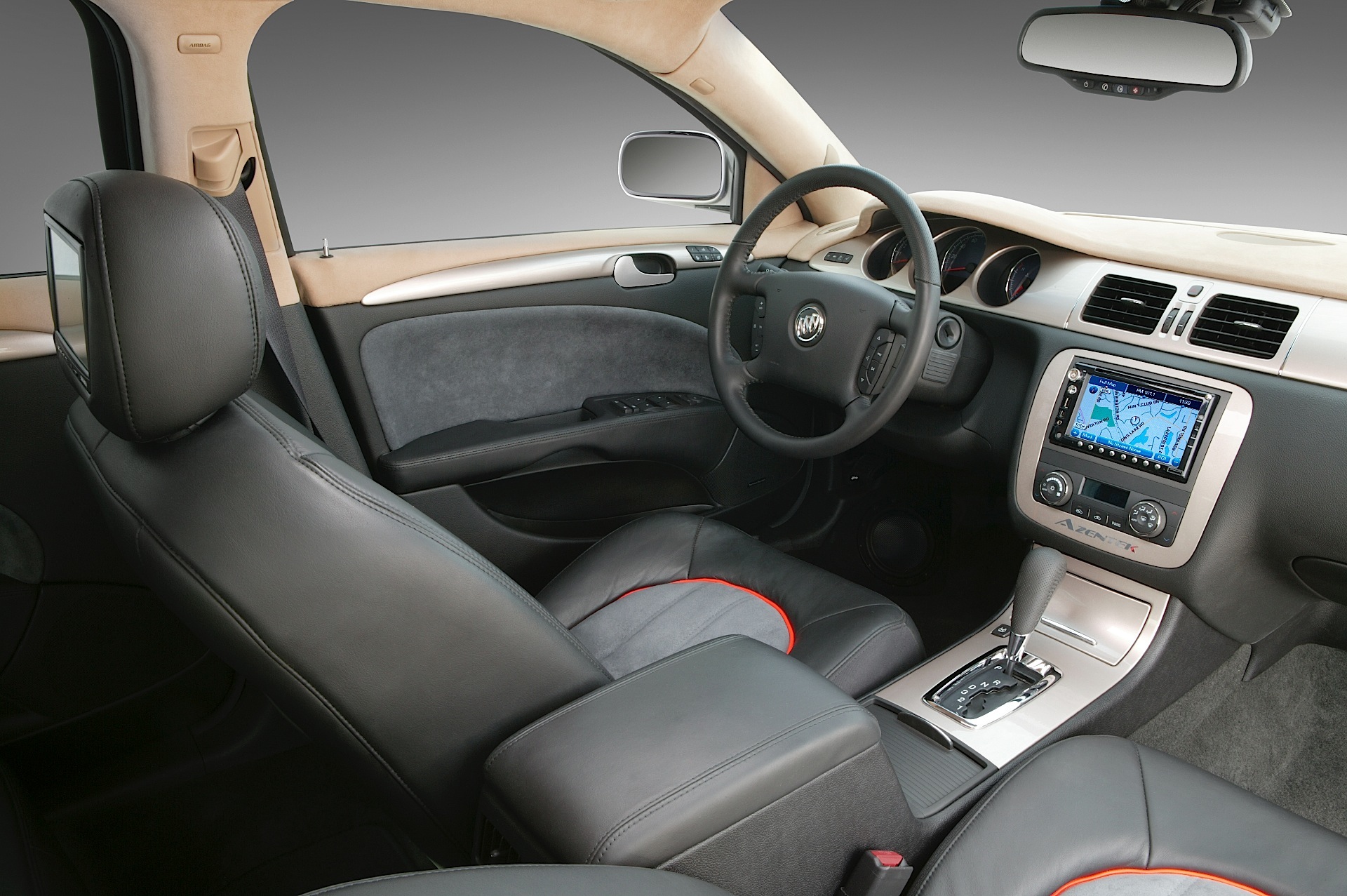 Buick Lucerne photo 105