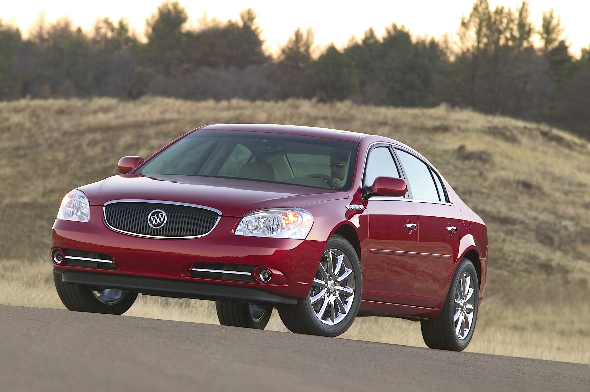 Buick Lucerne photo 35