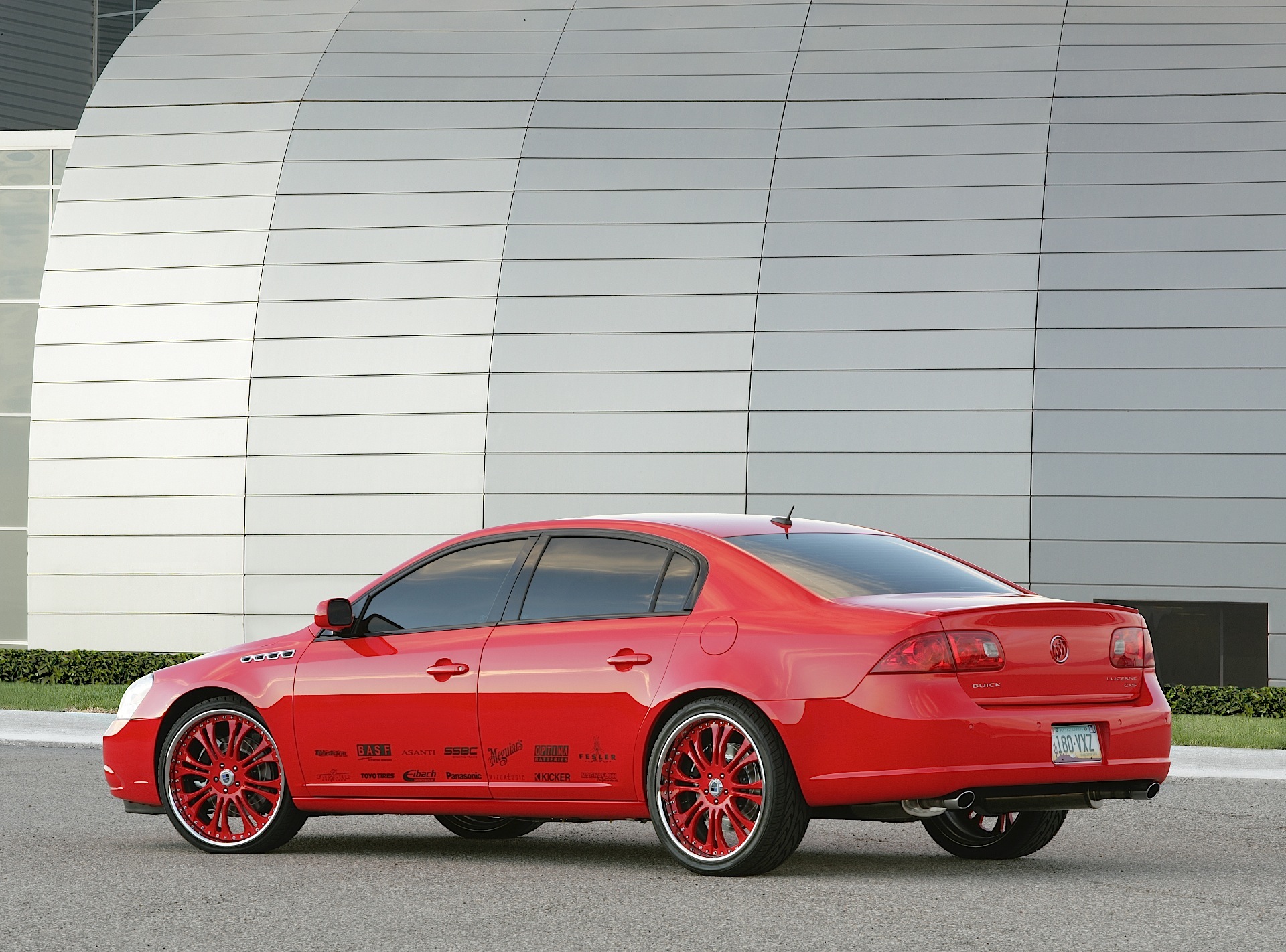 Buick Lucerne photo 56