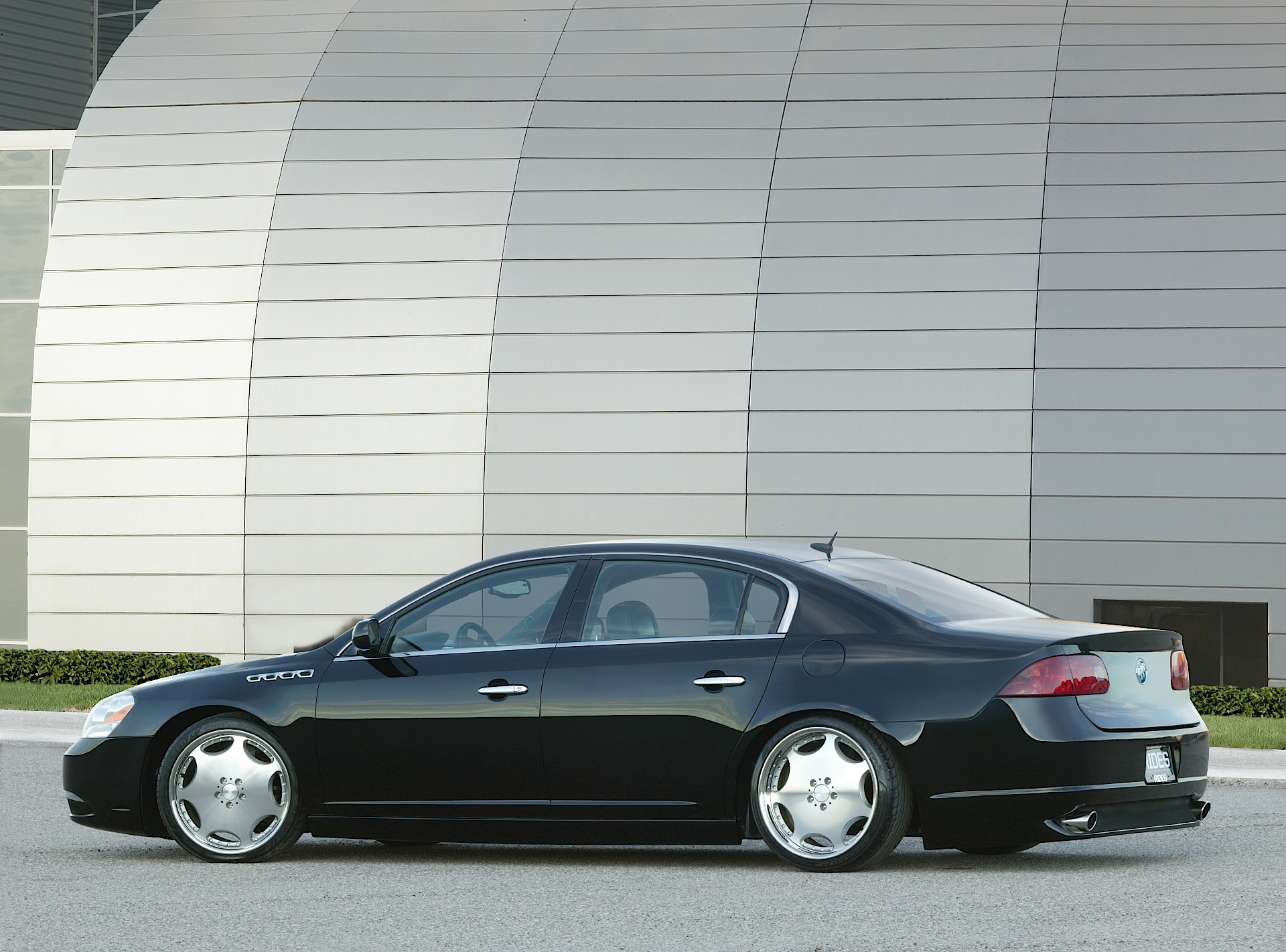 Buick Lucerne photo 62