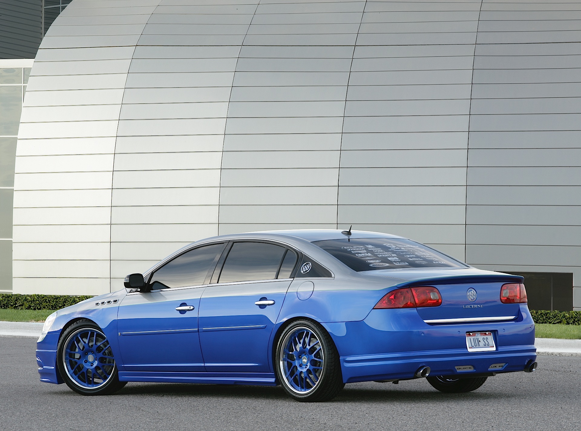 Buick Lucerne photo 69