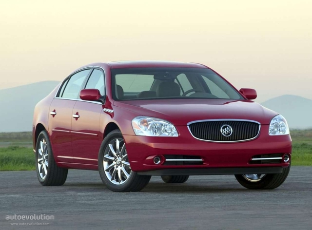 Buick Lucerne photo 4