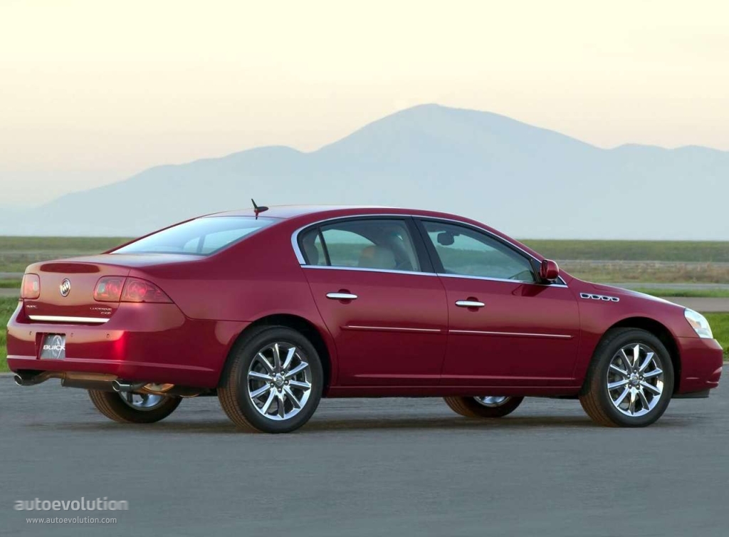 Buick Lucerne photo 6