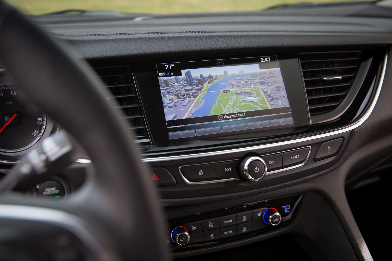 Buick Regal Sportback photo 18