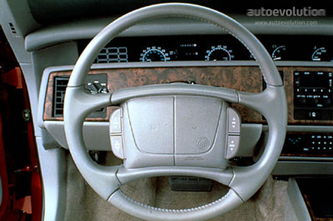 Buick Regal photo 3