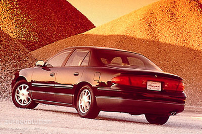 Buick Regal photo 2