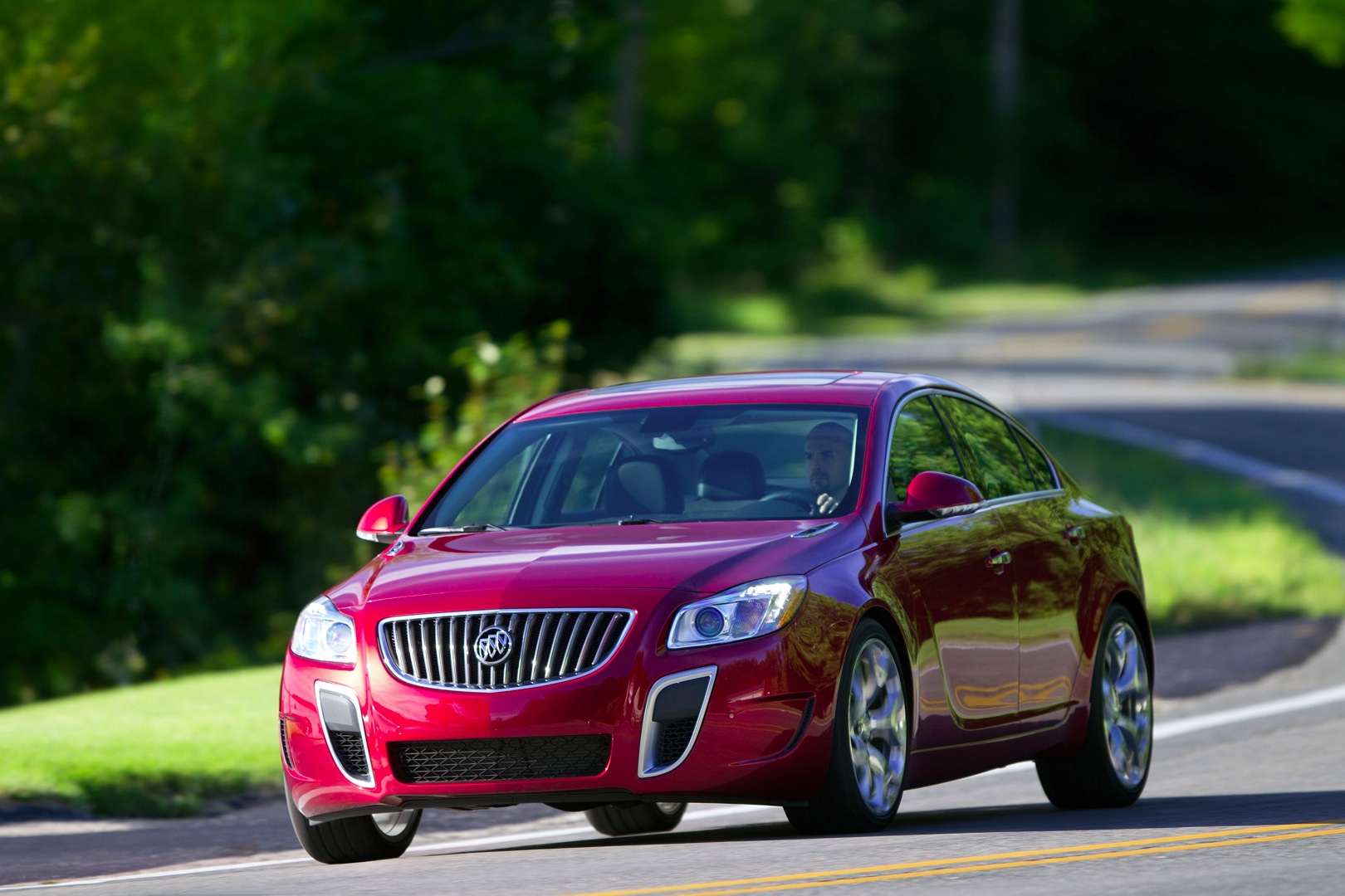 Buick Regal photo 2