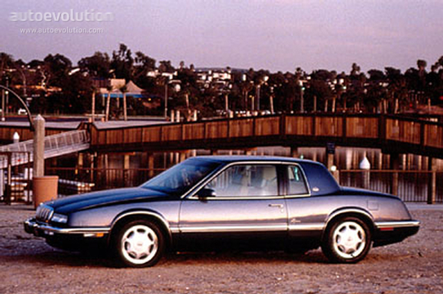 Buick Riviera photo 1