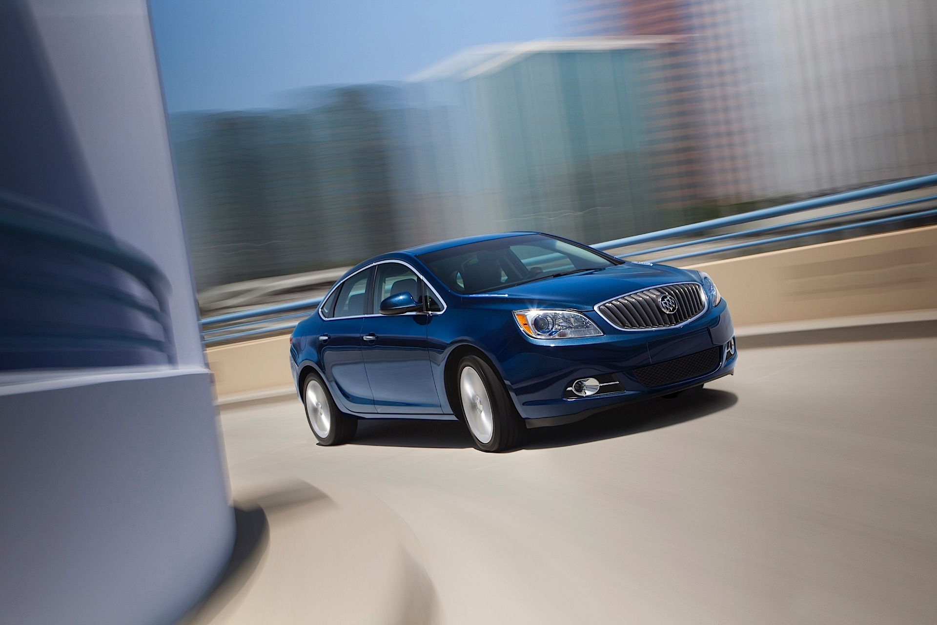 Buick Verano photo 12