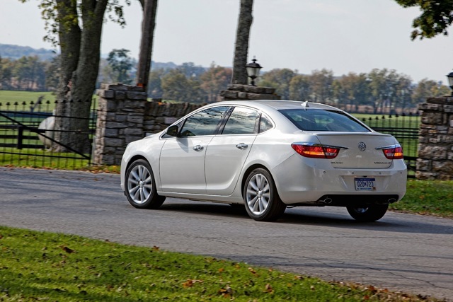 Buick Verano photo 33