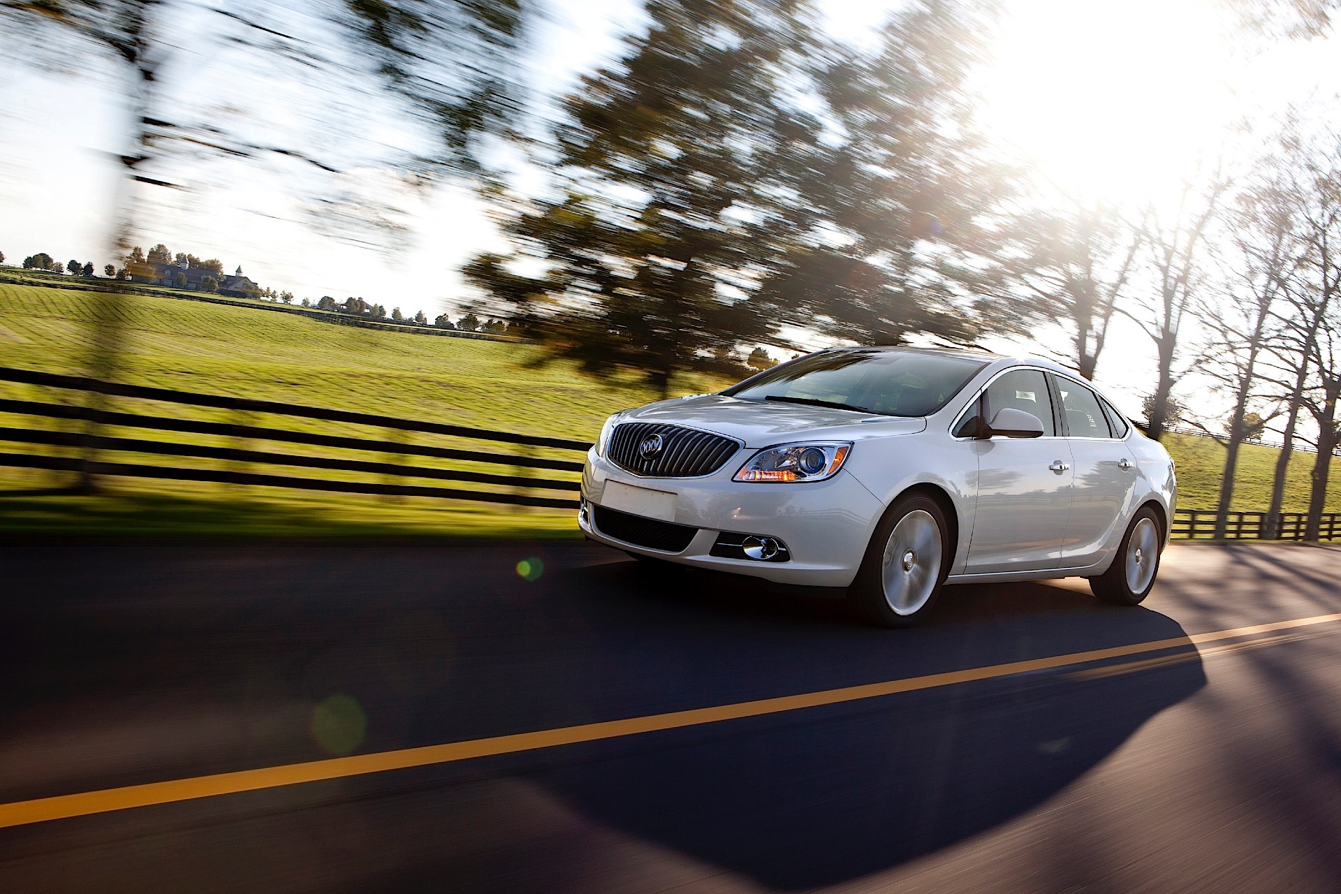 Buick Verano photo 36
