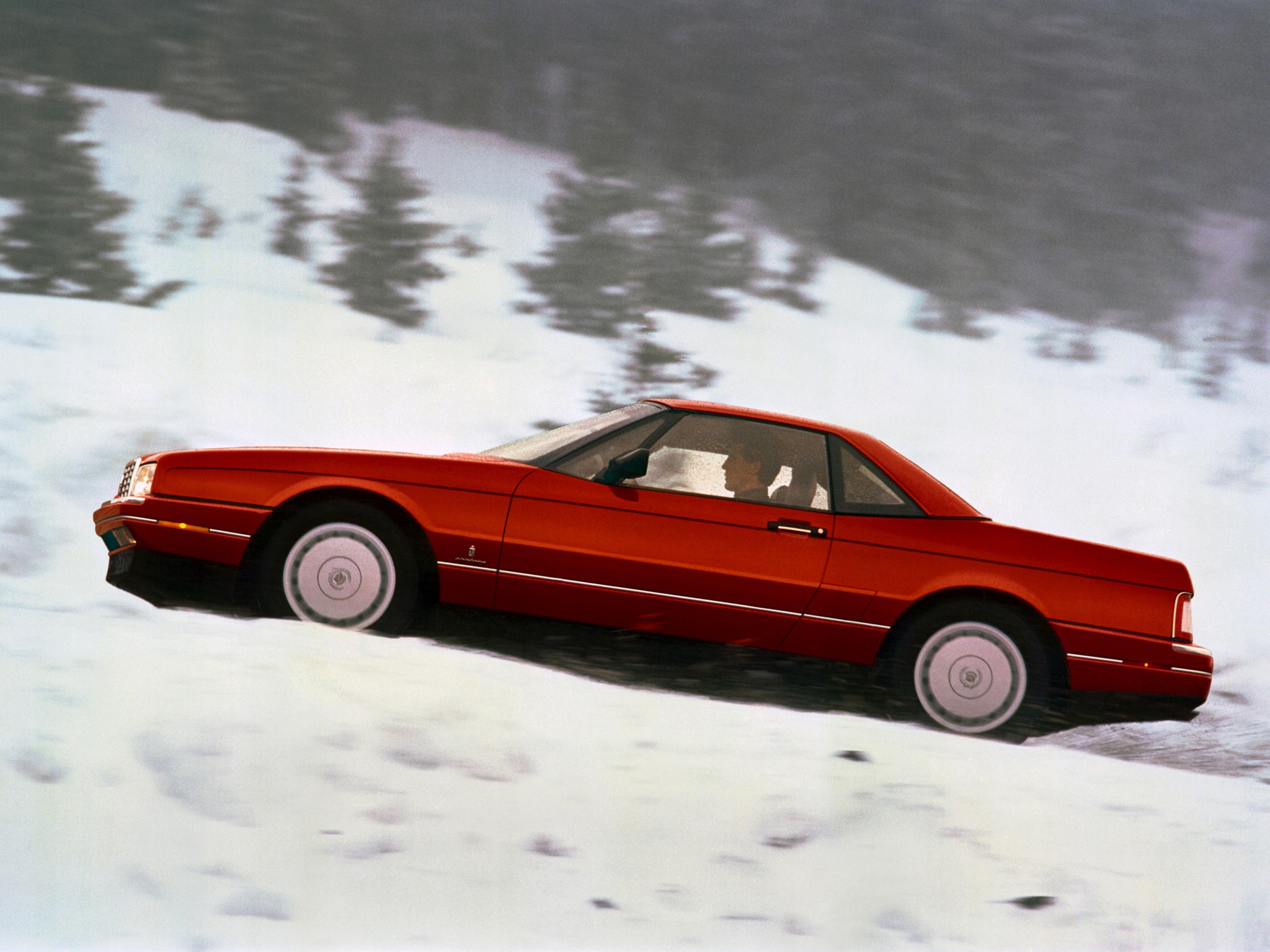 Cadillac Allante photo 23