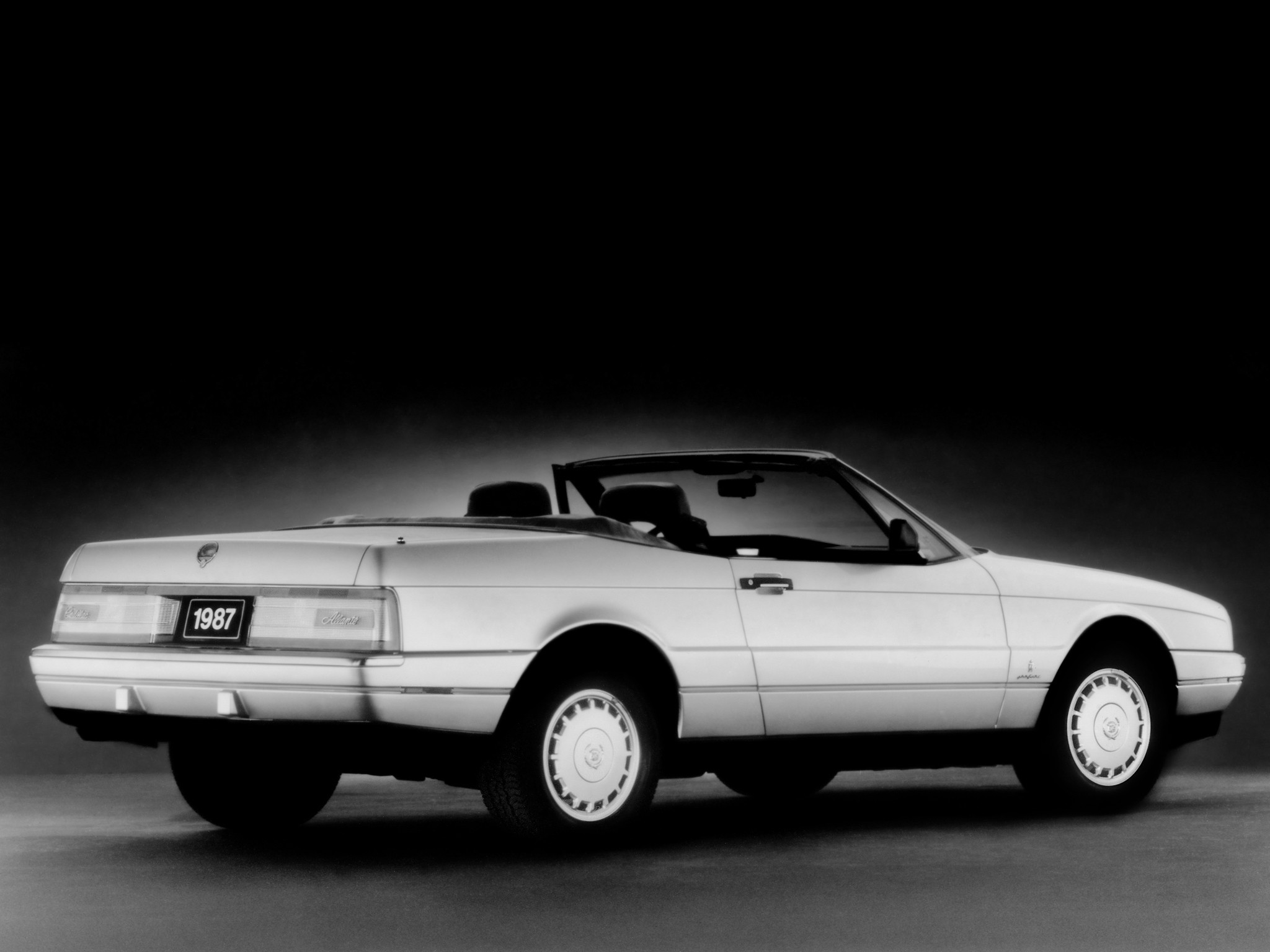 Cadillac Allante photo 28