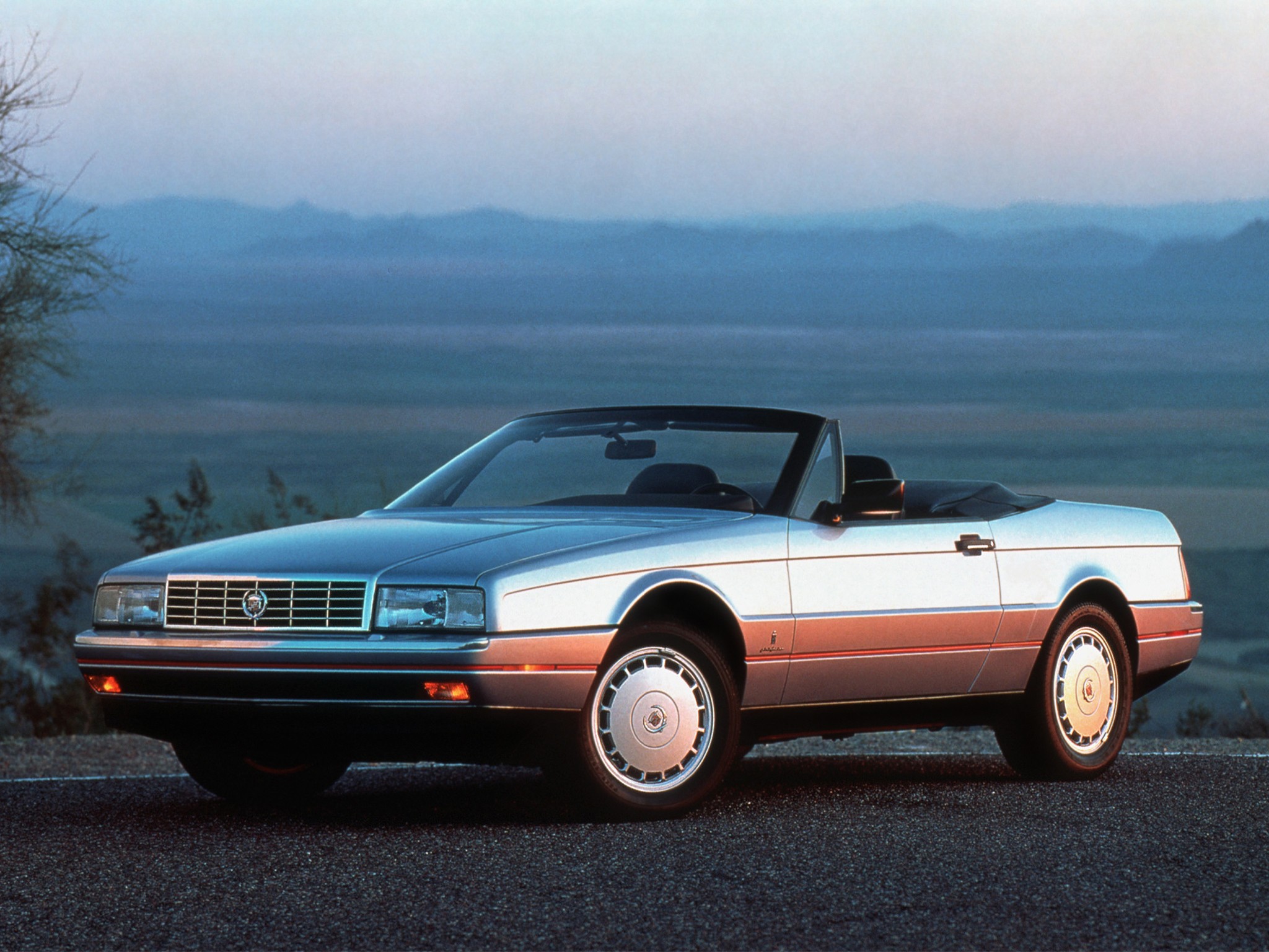Cadillac Allante photo 29
