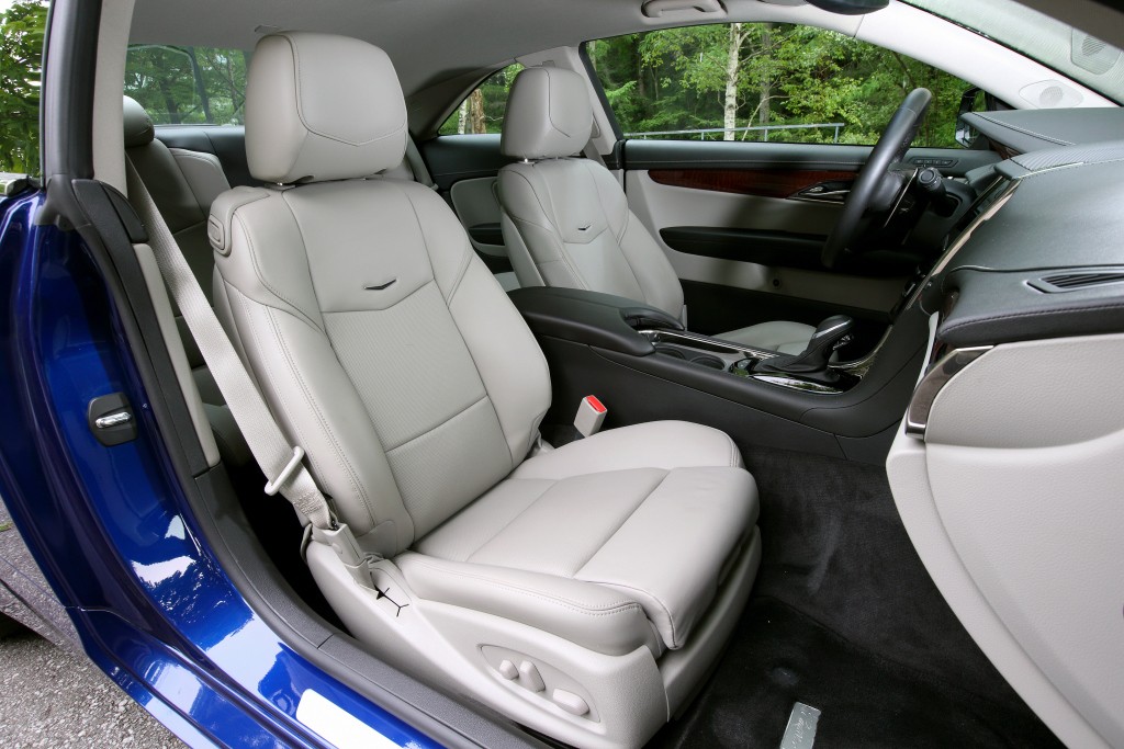 Cadillac Ats Coupe photo 31