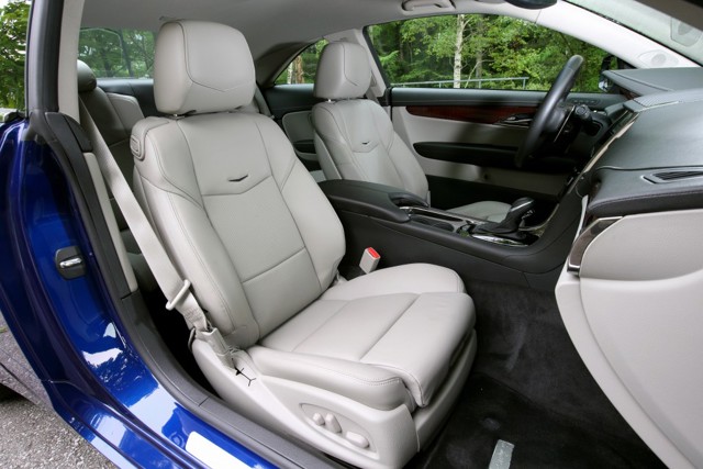 Cadillac Ats Coupe photo 31