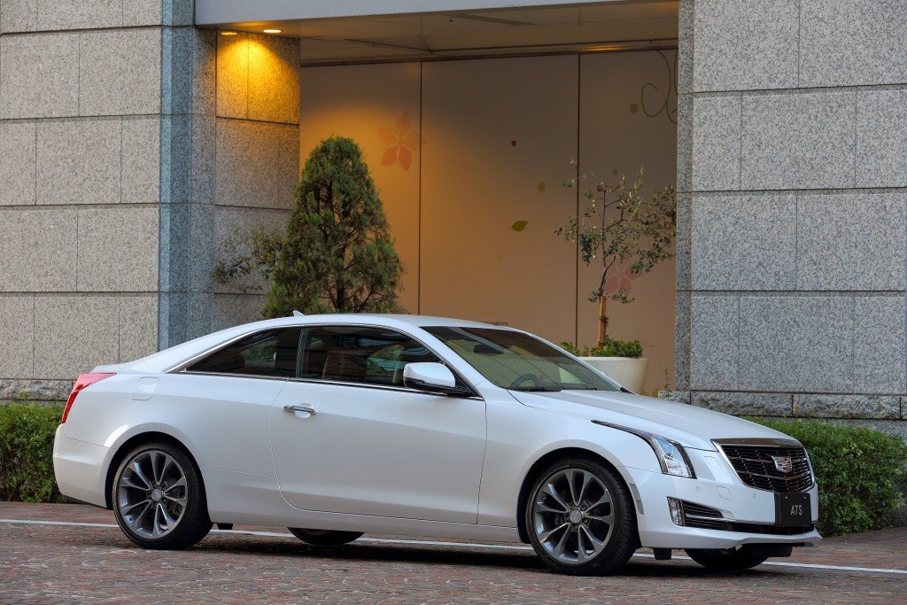 Cadillac Ats Coupe photo 21