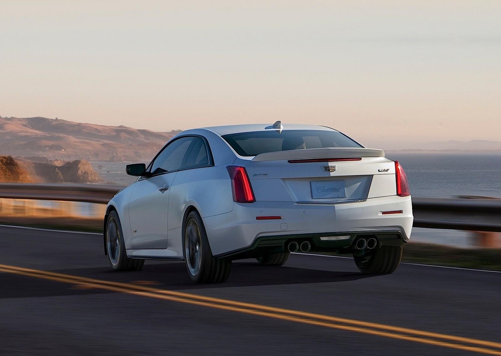 Cadillac Ats-V Coupe photo 9