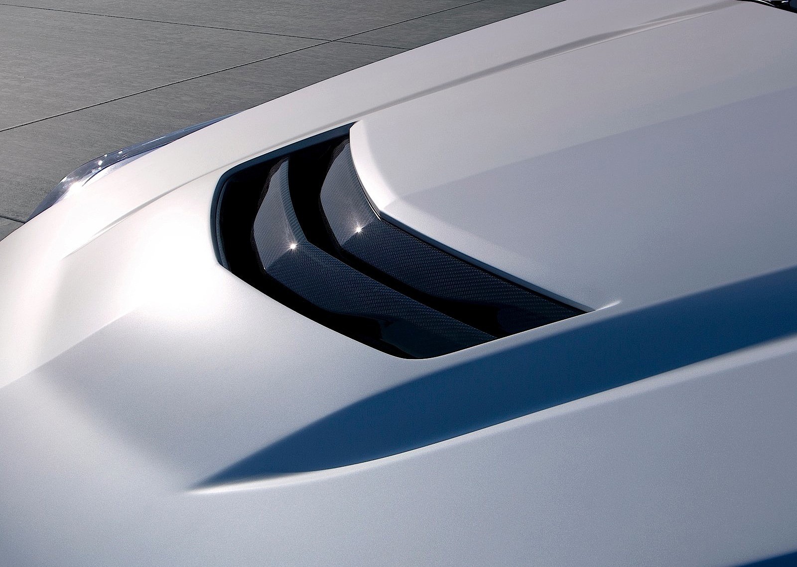 Cadillac Ats-V Coupe photo 3