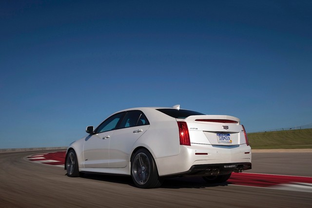 Cadillac Ats-V photo 10