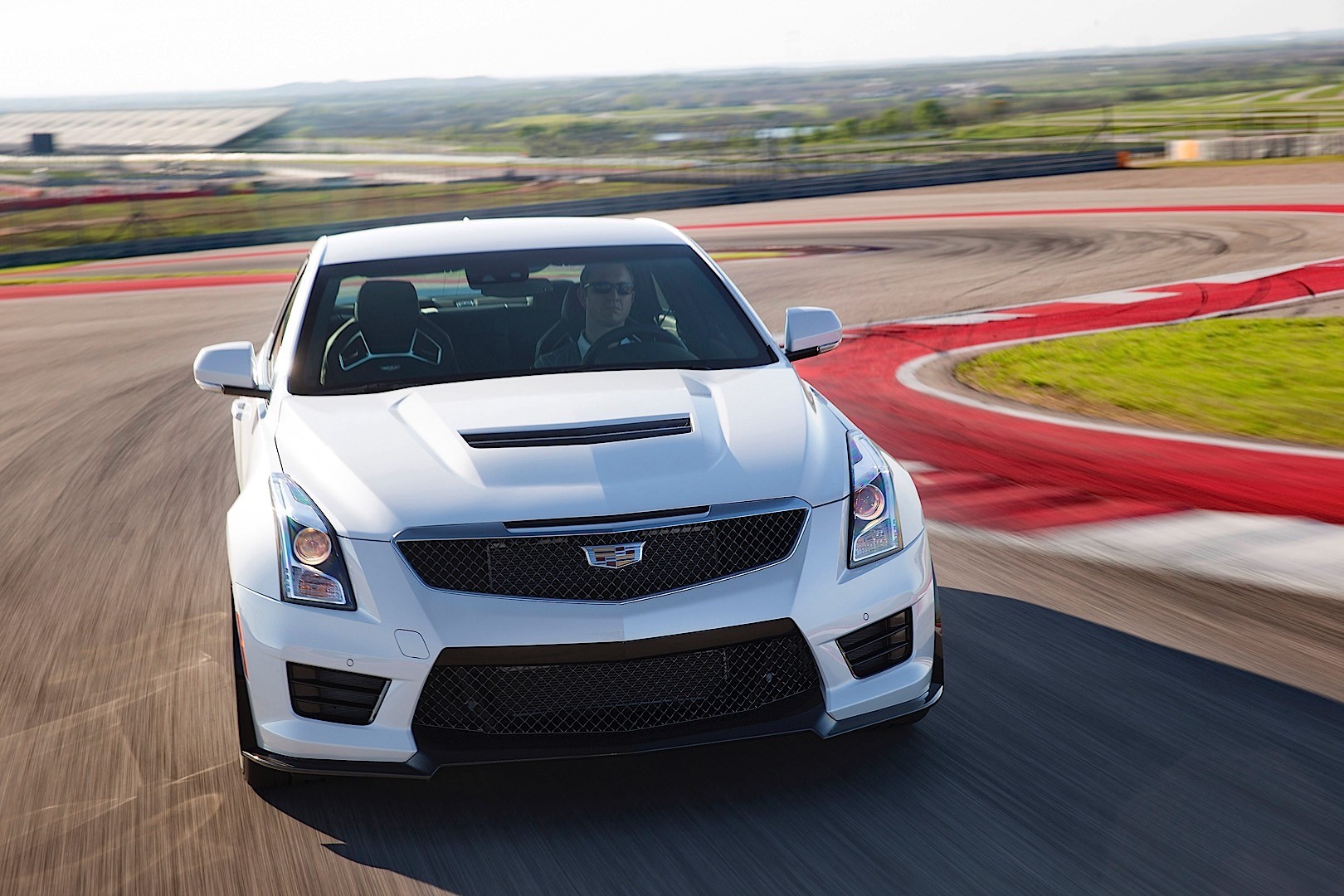 Cadillac Ats-V photo 11