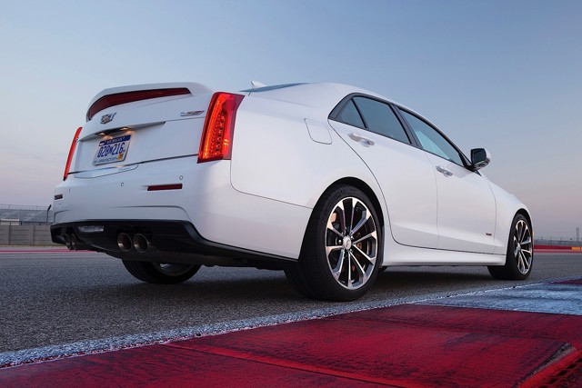 Cadillac Ats-V photo 23