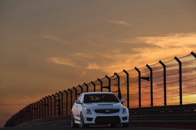 Cadillac Ats-V photo 25