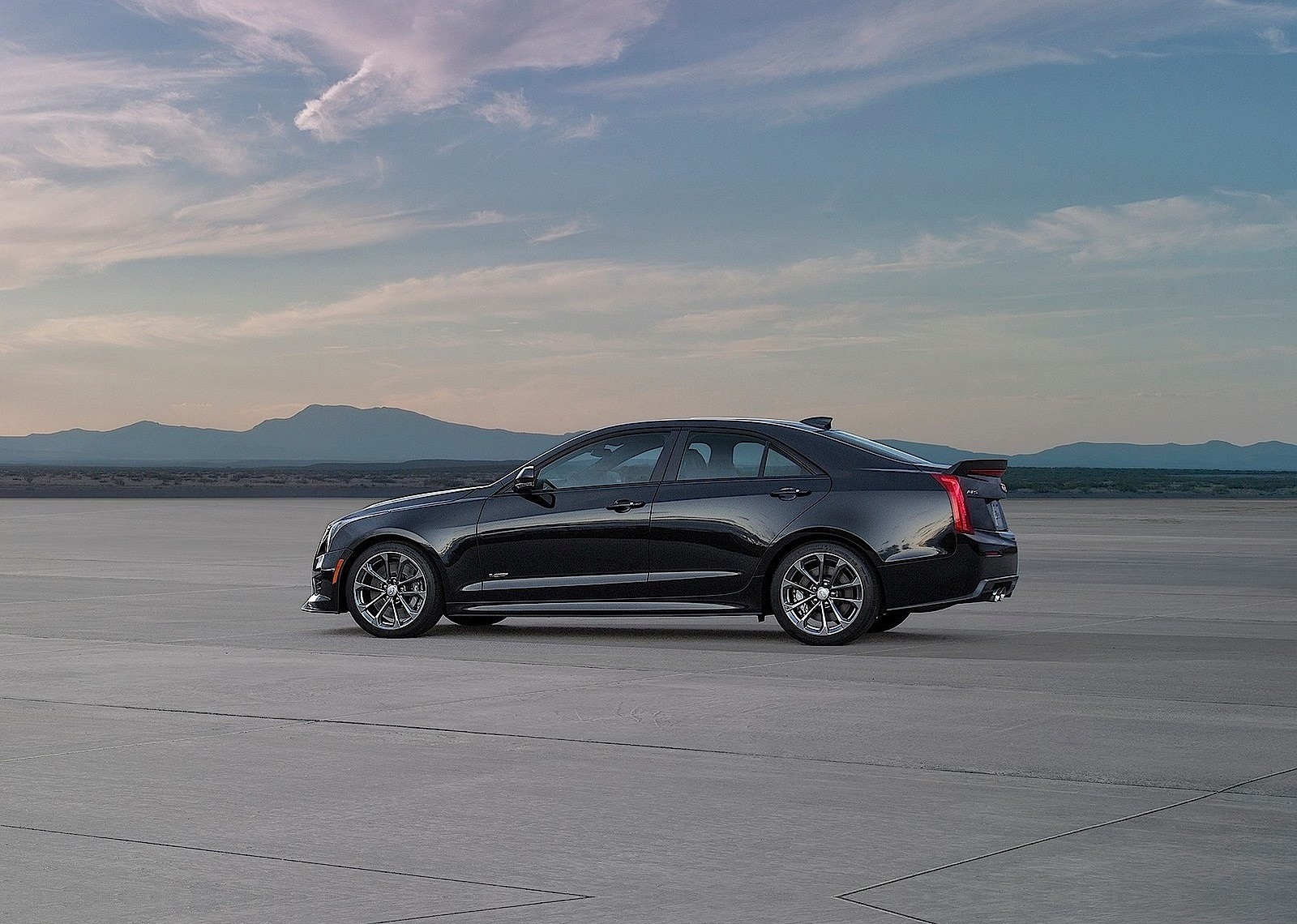 Cadillac Ats-V photo 3