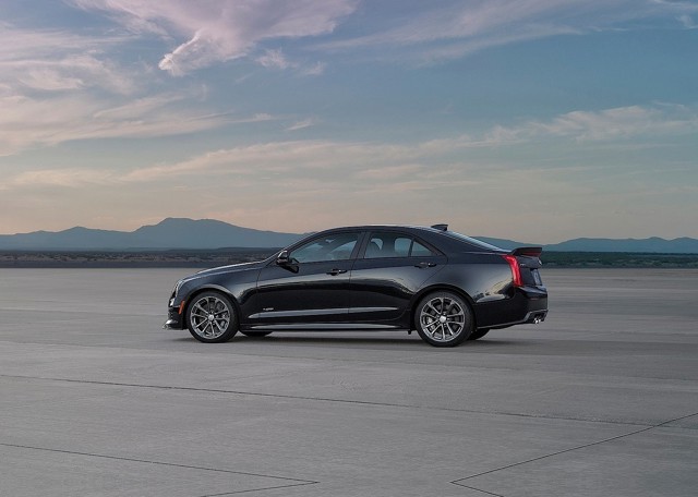Cadillac Ats-V photo 3