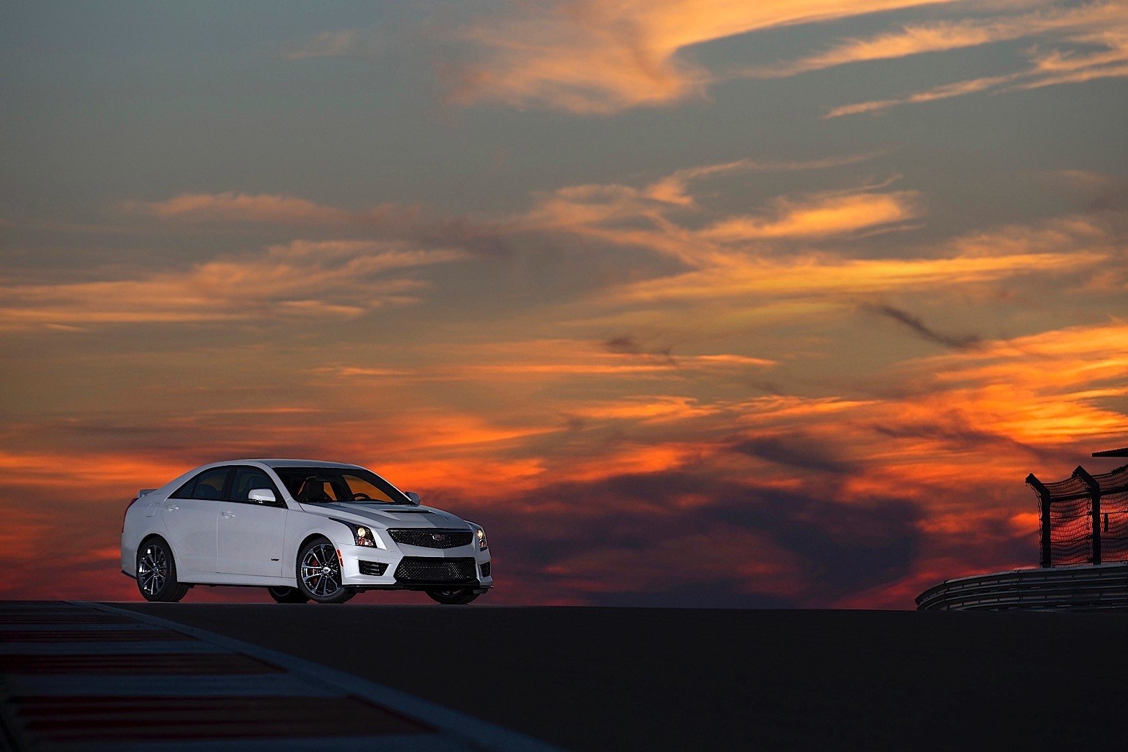 Cadillac Ats-V photo 5