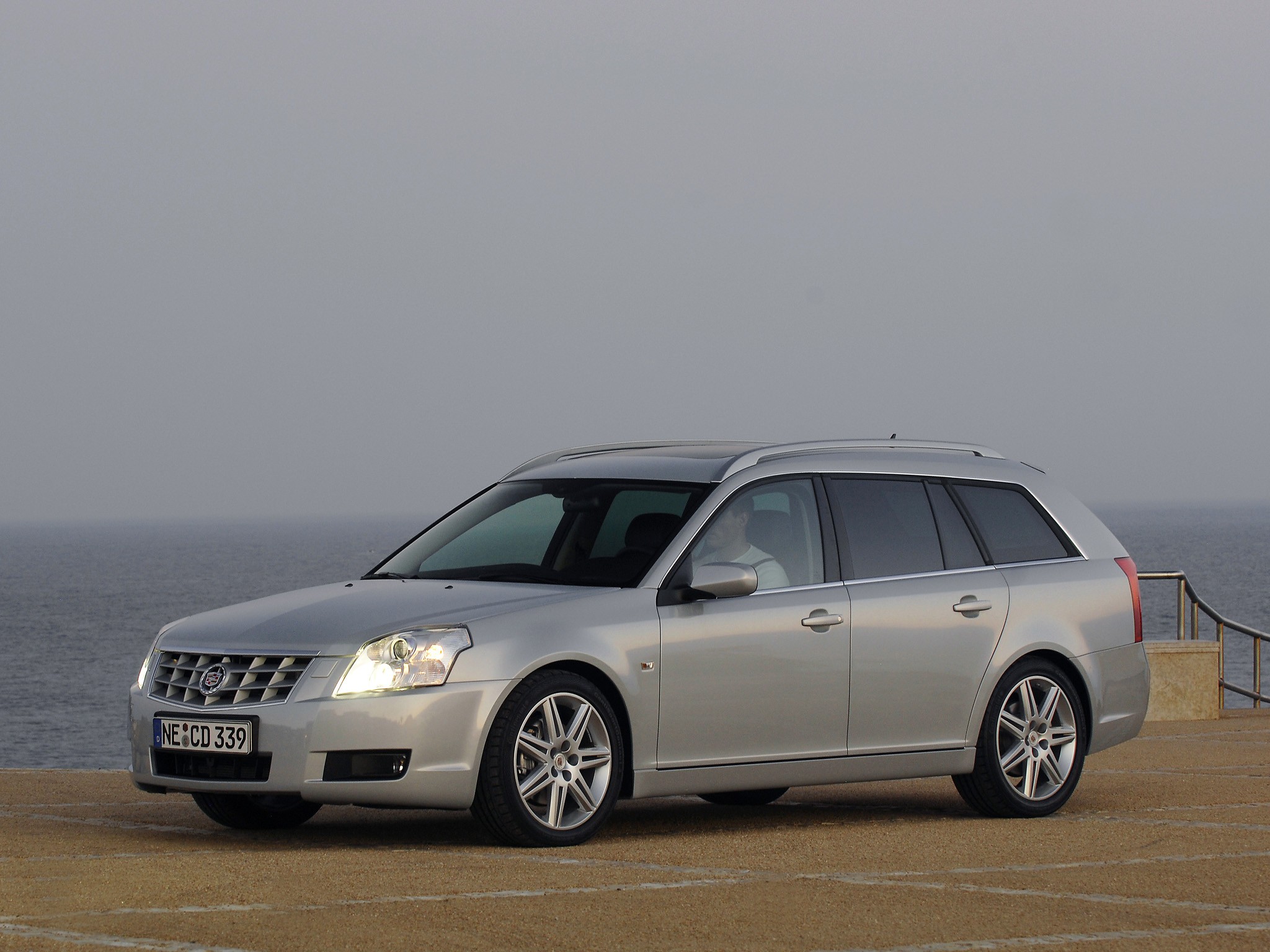 Cadillac Bls Wagon photo 25