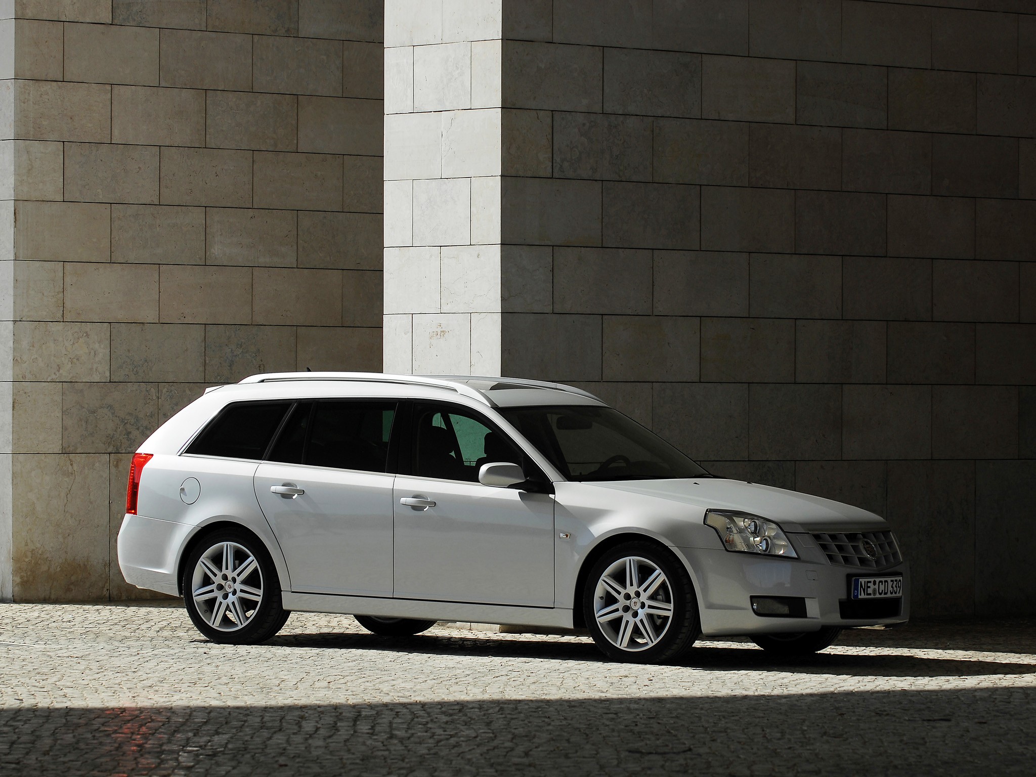 Cadillac Bls Wagon photo 35