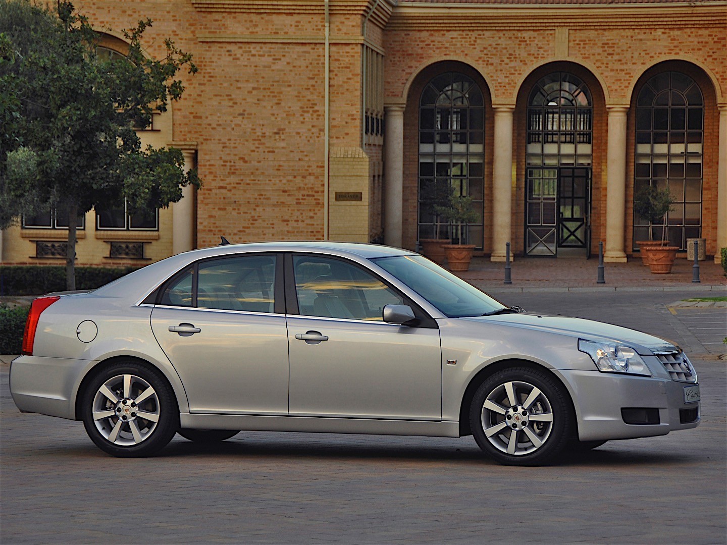 Cadillac Bls photo 18