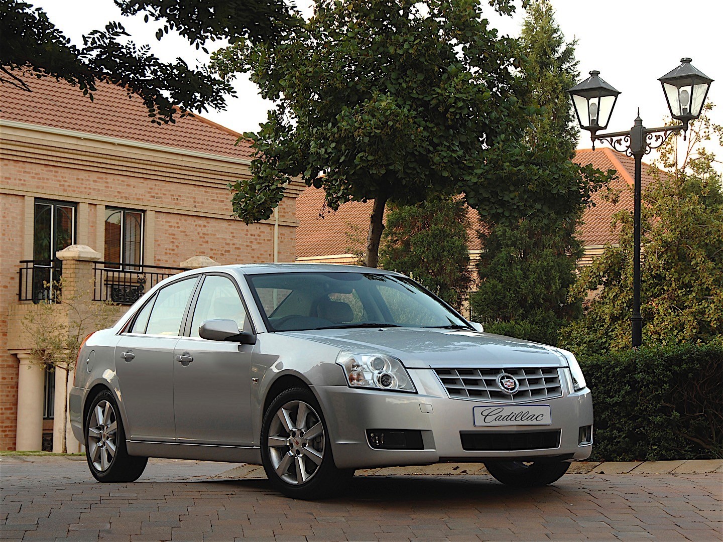 Cadillac Bls photo 19