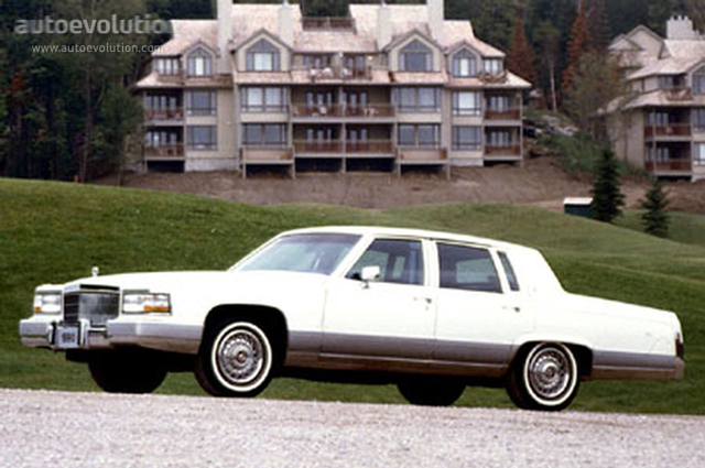 CADILLAC Brougham