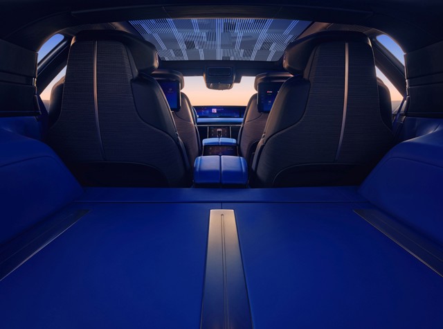 Cadillac Celestiq photo 2