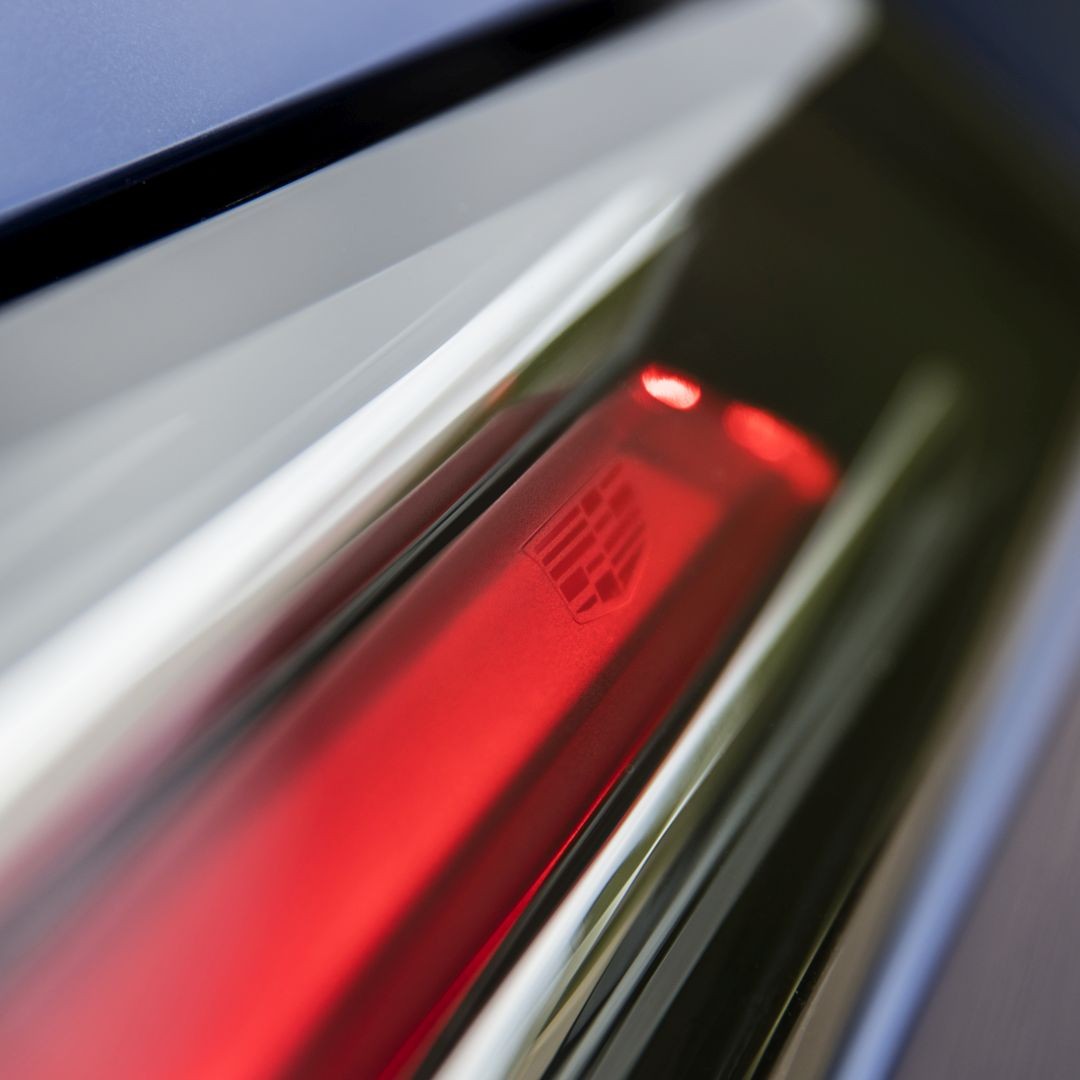 Cadillac Ct4-V photo 7