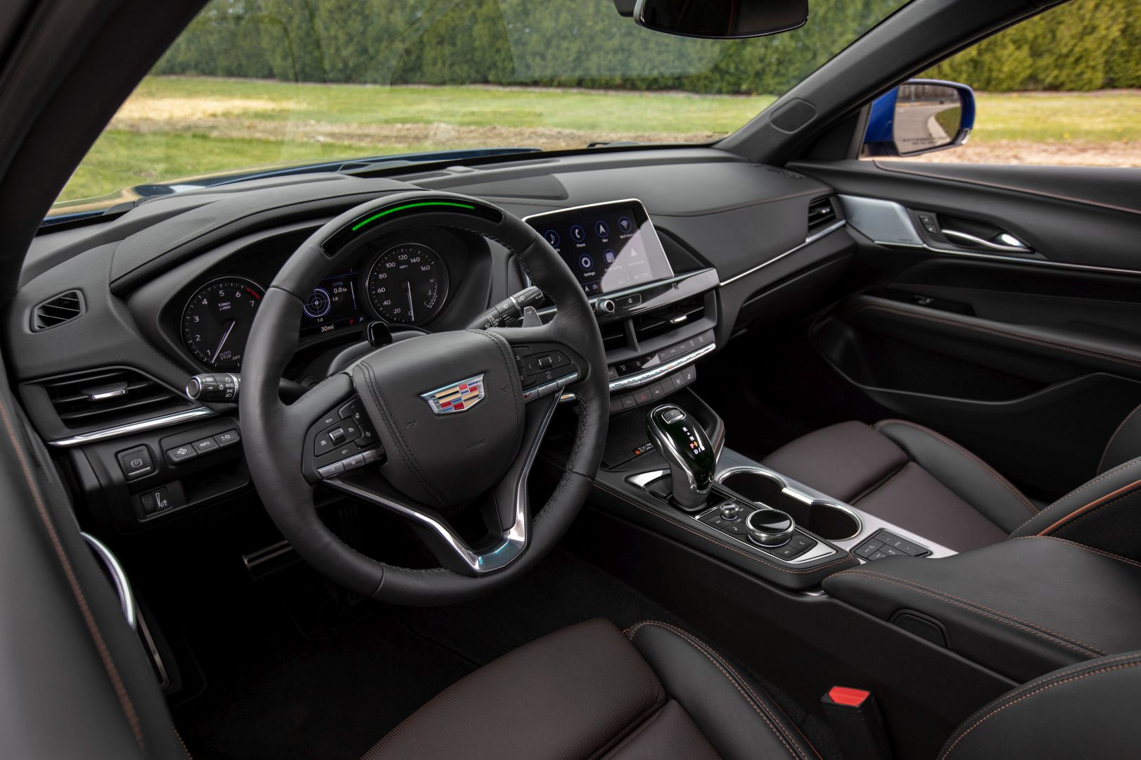 Cadillac Ct4-V photo 13