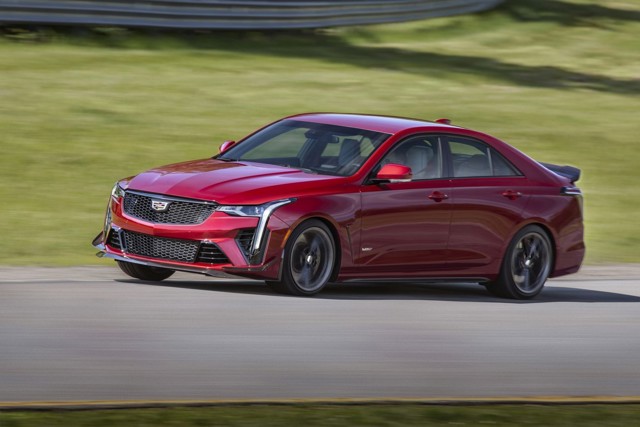 Cadillac Ct4-V photo 14