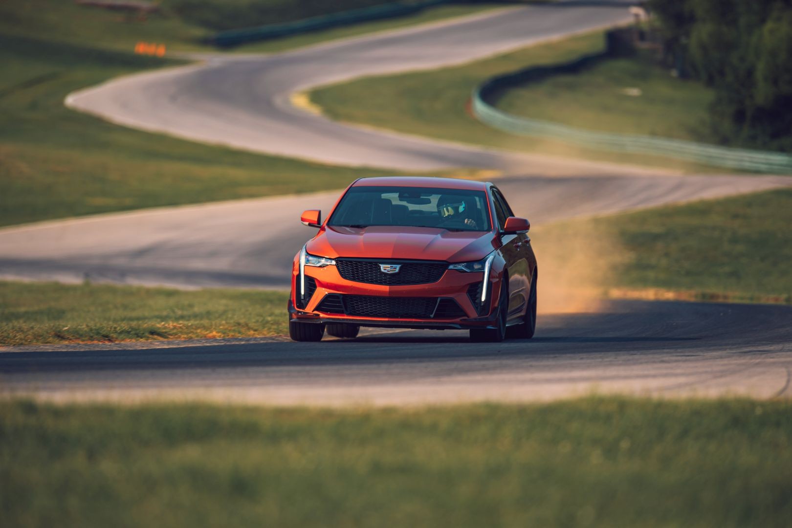 Cadillac Ct4-V photo 21