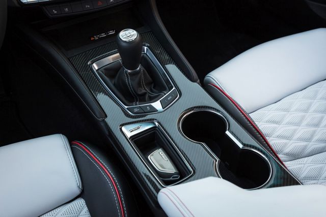 Cadillac Ct4-V photo 38