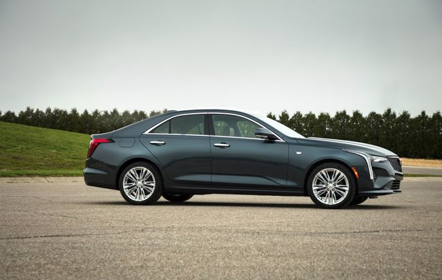 Cadillac Ct4 photo 4