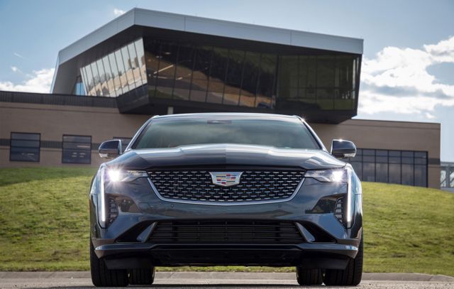 Cadillac Ct4 photo 5