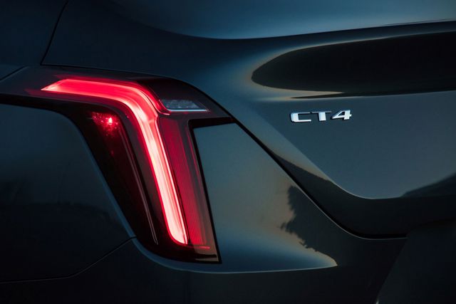 Cadillac Ct4 photo 8