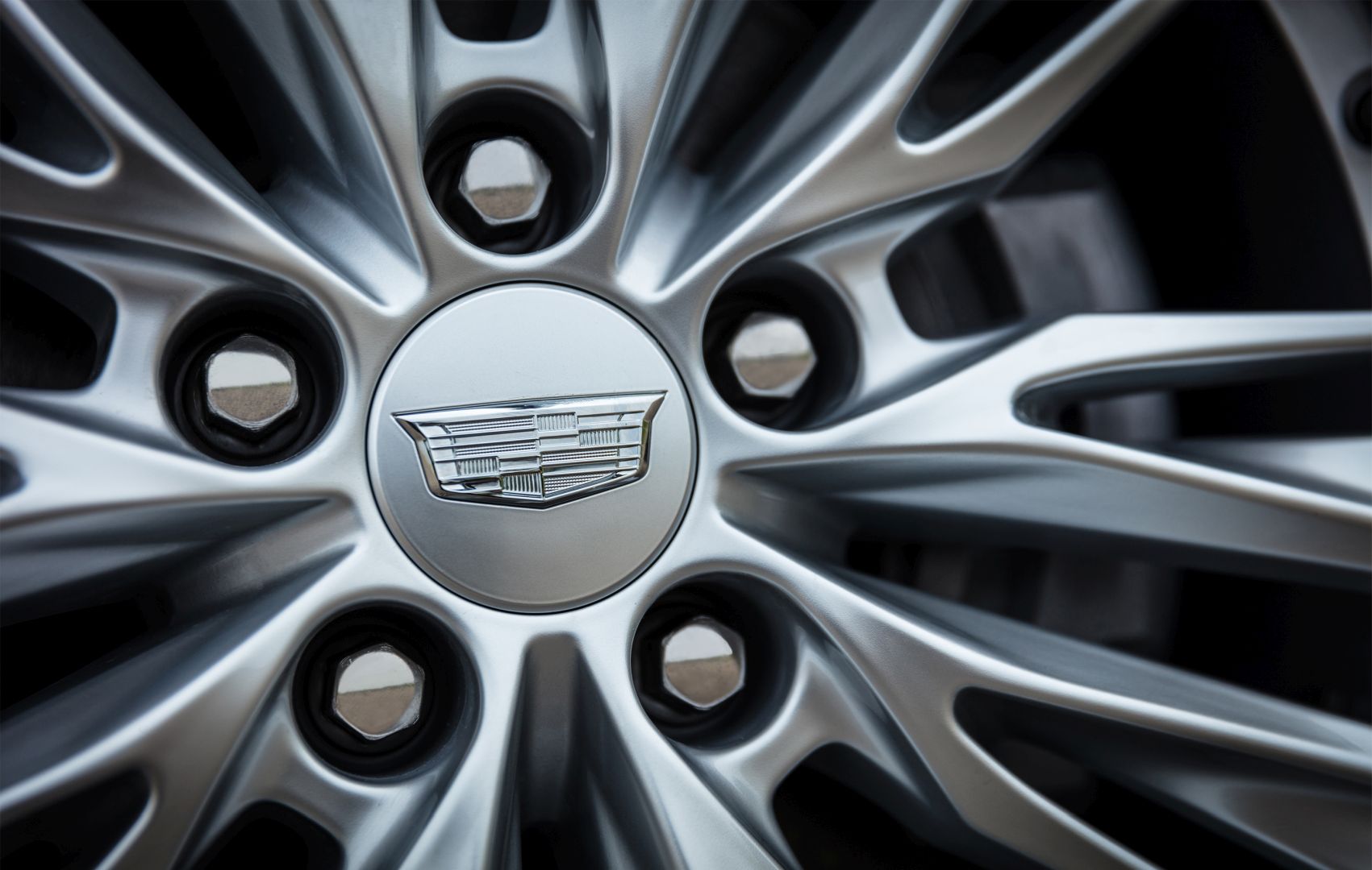 Cadillac Ct4 photo 9