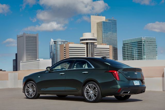 Cadillac Ct4 photo 11